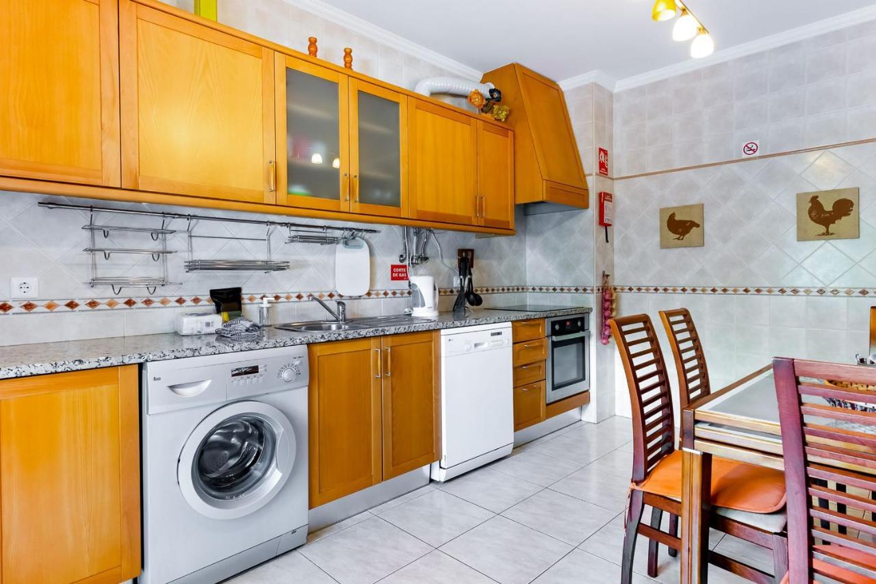 Spacious 2 Bdr Apartment W/ Patio By Lovelystay Armação de Pêra Eksteriør bilde